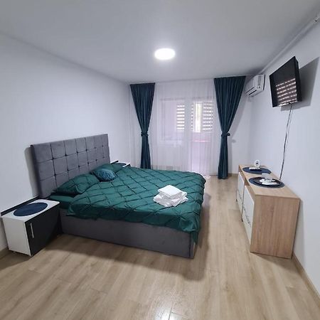 Garsoniera Luxury Lorena بيتستِ المظهر الخارجي الصورة
